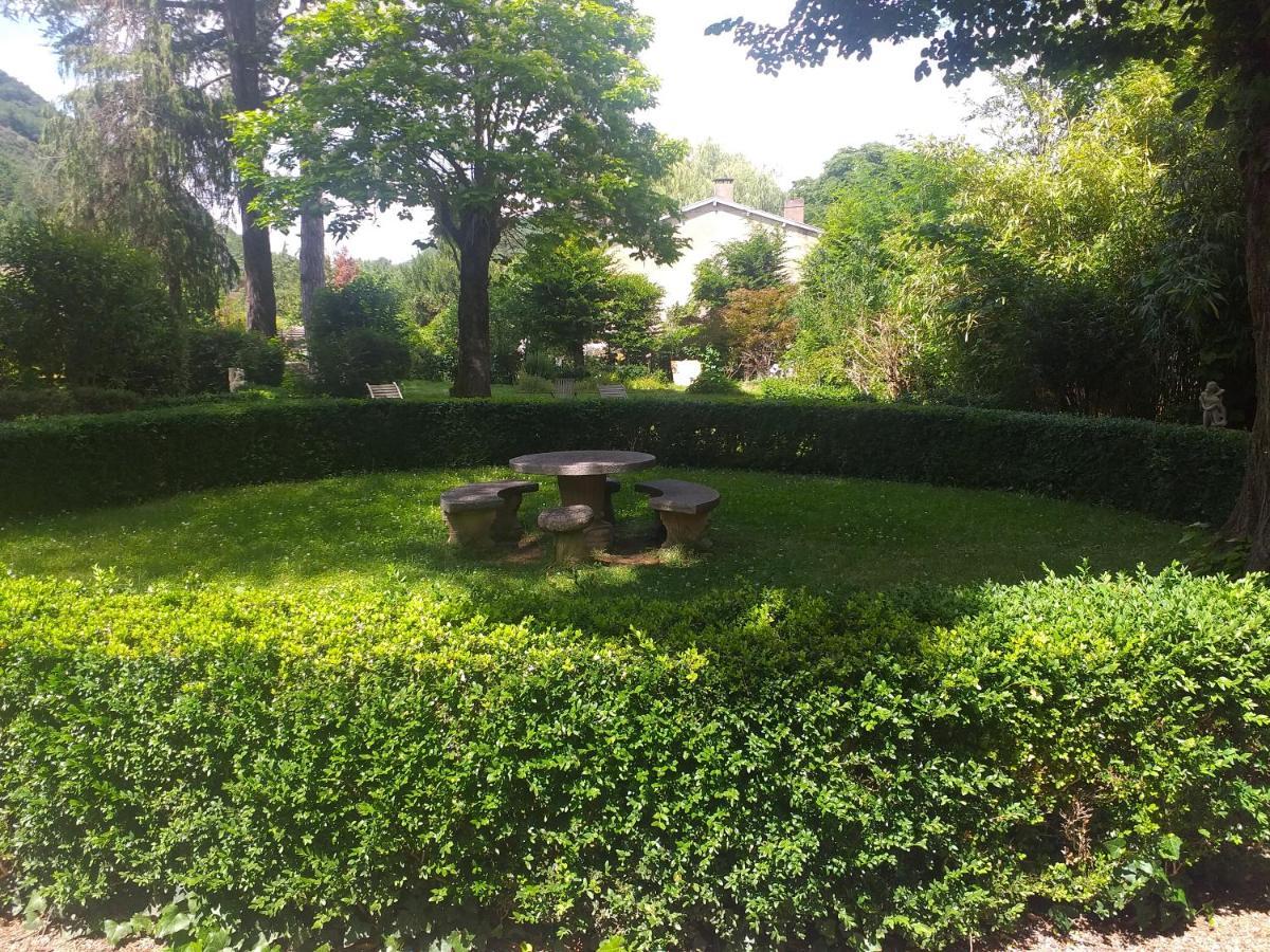 Le Jardin Secret Bed & Breakfast แซ็ง-ต็องโตแน็ง ภายนอก รูปภาพ