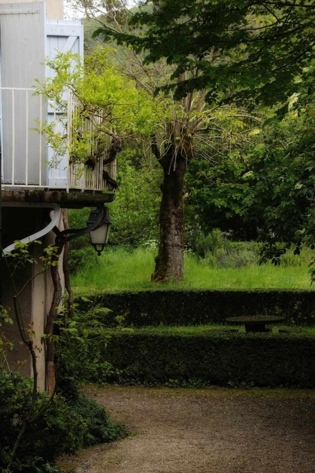 Le Jardin Secret Bed & Breakfast แซ็ง-ต็องโตแน็ง ภายนอก รูปภาพ